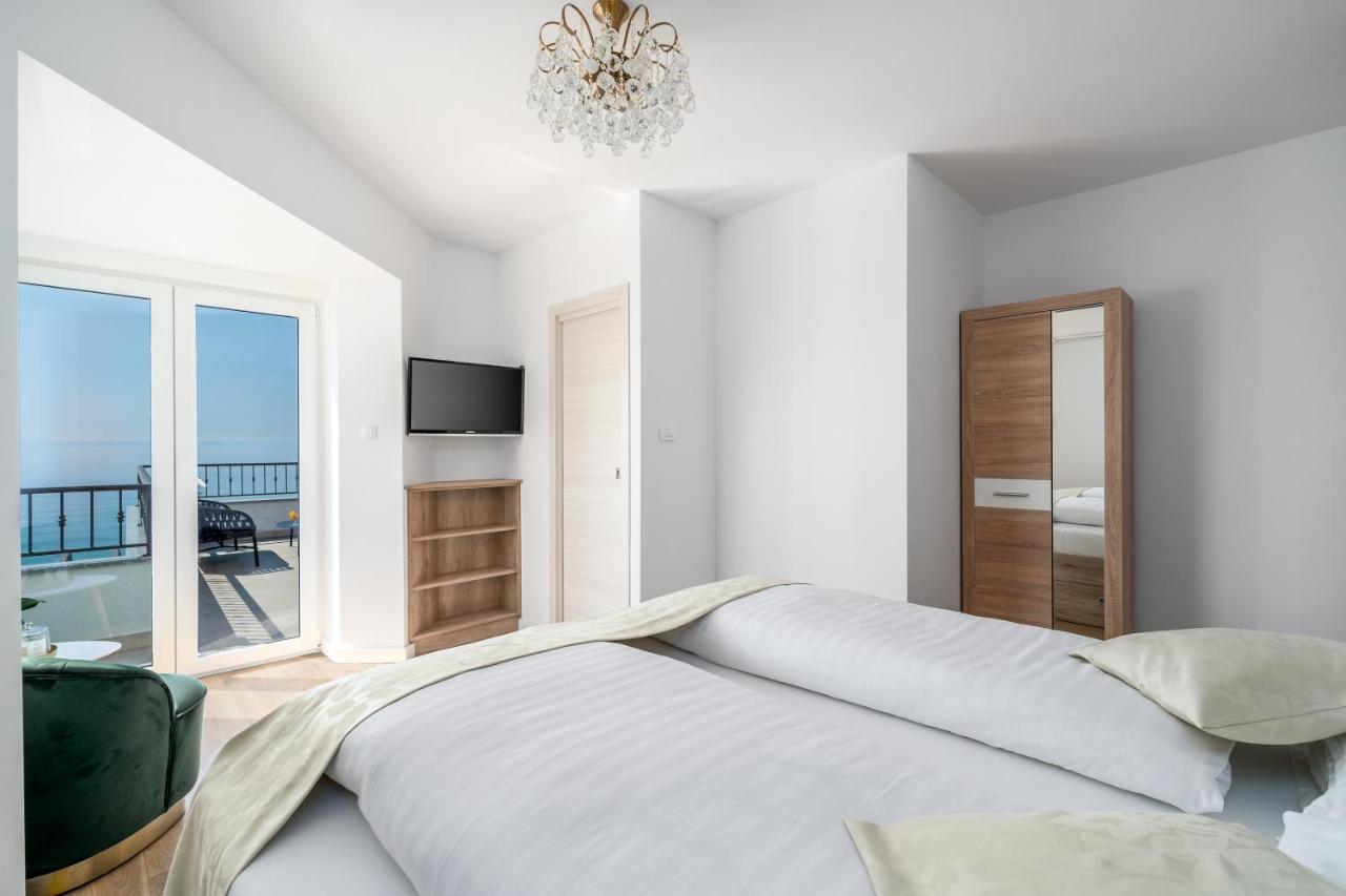 Rooms Vedrana (Adults Only) Подстрана Екстер'єр фото