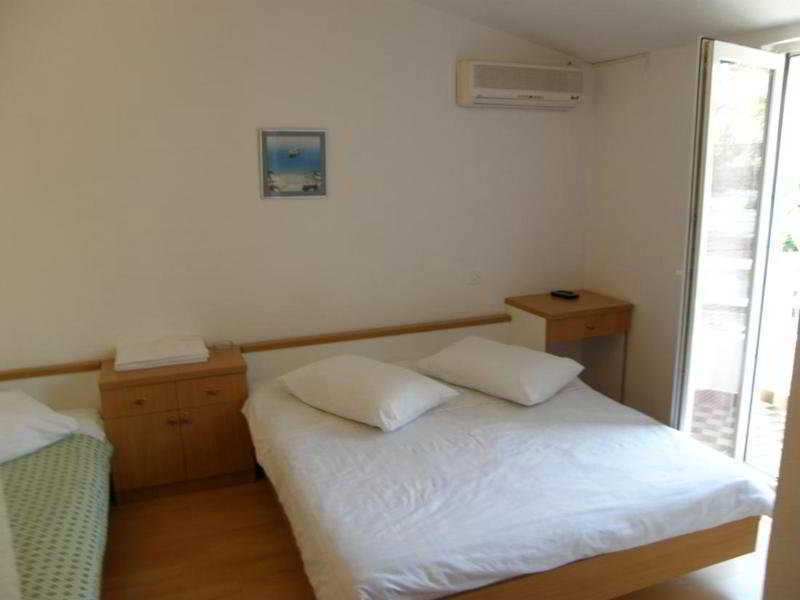 Rooms Vedrana (Adults Only) Подстрана Екстер'єр фото